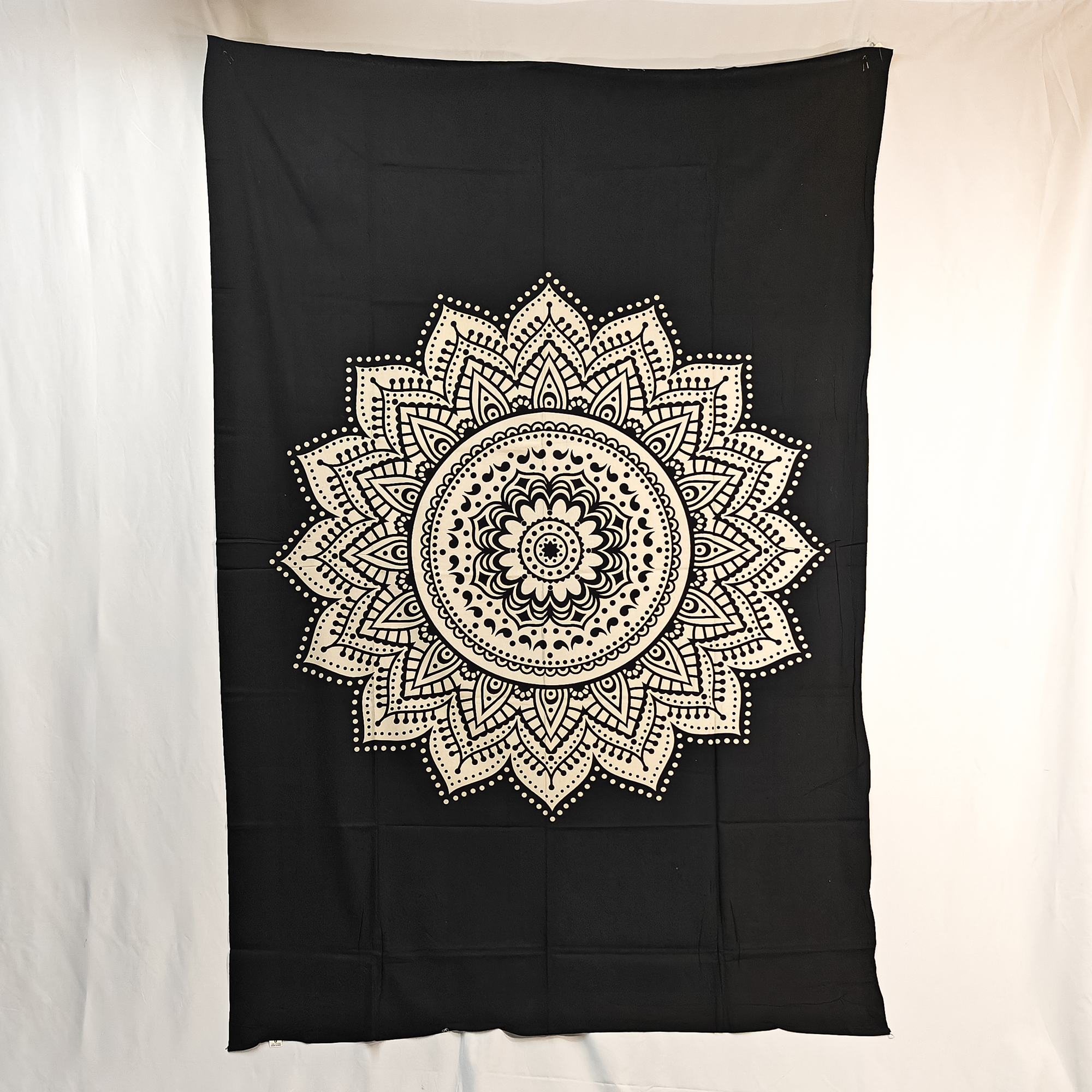 Mandala Simple White Single