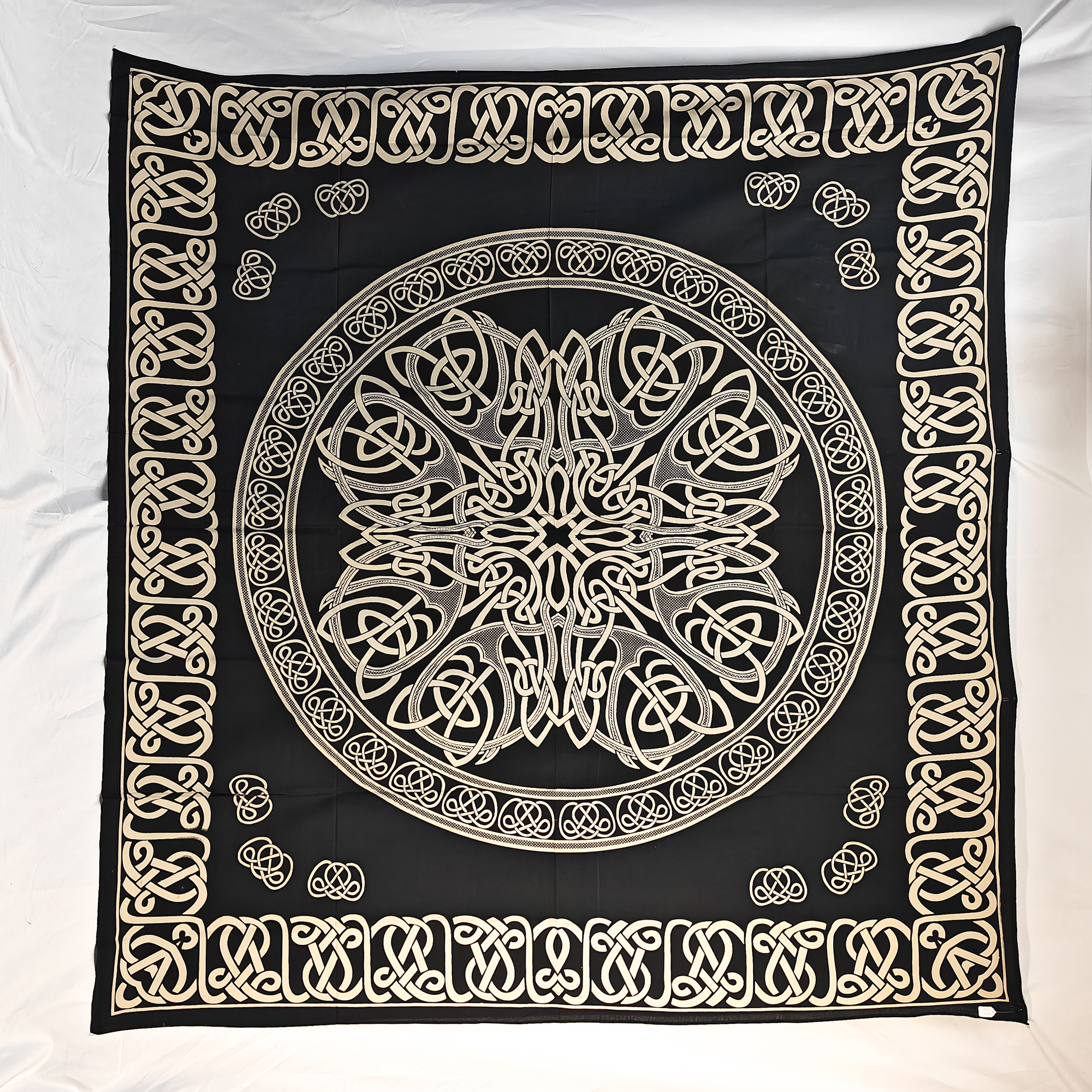 Intricate Celtic Knot Double Tapestry Black and White