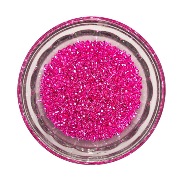 Silverlined Dyed Fuchsia Size 10 40g bag 181042